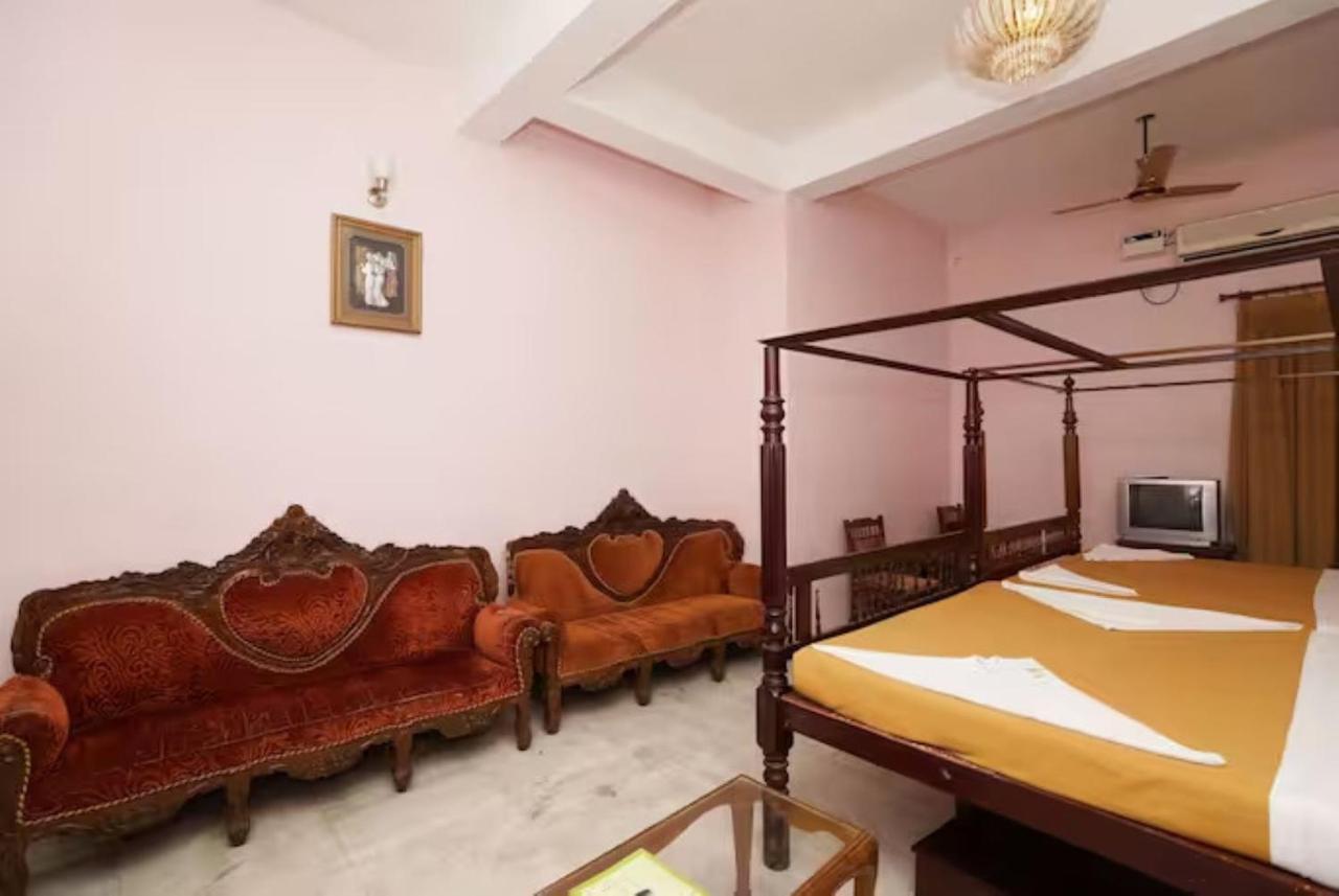 Hotel Soorya Heritage Inn ポンディシェリ エクステリア 写真