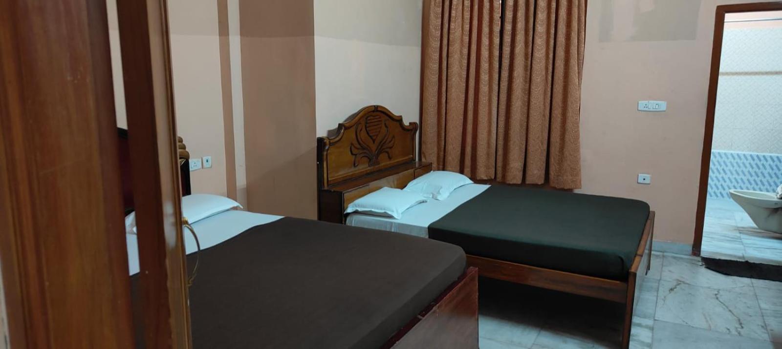 Hotel Soorya Heritage Inn ポンディシェリ エクステリア 写真